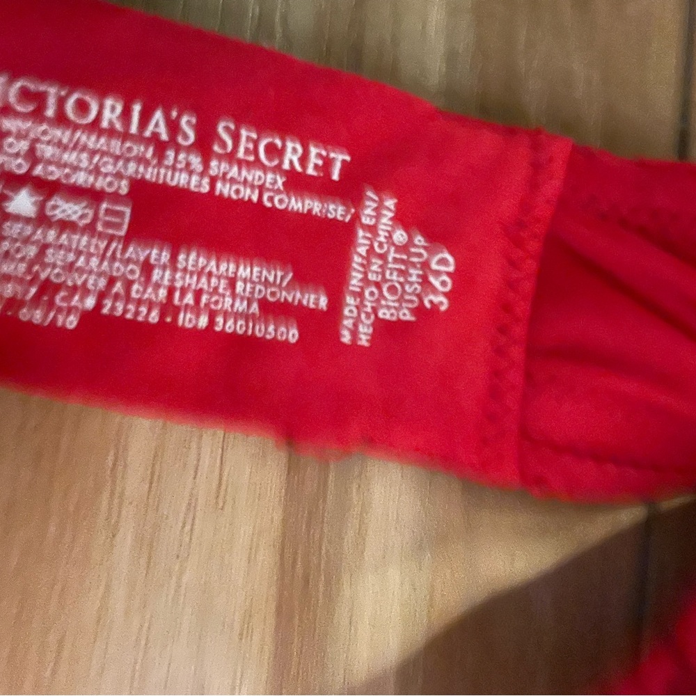 Red Victoria secret size 36D